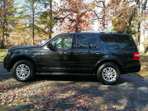 Used 2014 Ford Expedition Limited image 8