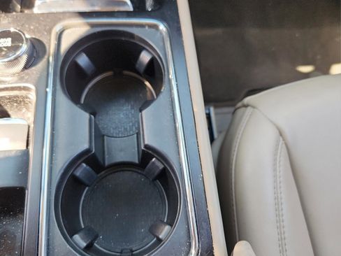 Used 2023 Lincoln Corsair FWD image 16