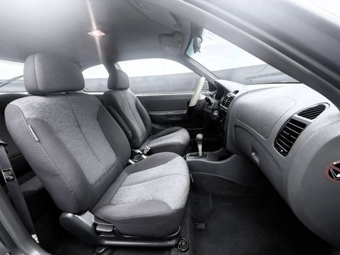 Used 2005 Hyundai Accent GT FWD image 10