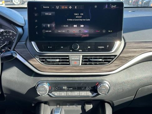 New 2025 Nissan Altima 2.5 SV w/ SV Special Edition Package image 8