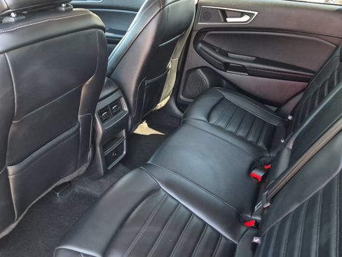Used 2024 Ford Edge SEL AWD/4WD image 11