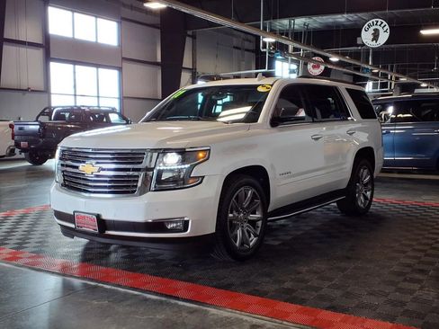 Used 2017 Chevrolet Tahoe Premier AWD/4WD image 3