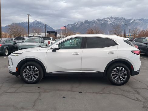 Used 2024 Buick Envision Preferred image 9