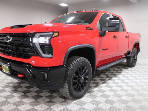 New 2026 Chevrolet Silverado 2500 LT w/ Trail Boss Package AWD/4WD image 7