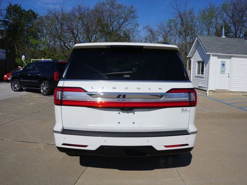 Used 2020 Lincoln Navigator Reserve w/ Luxury Package image 3
