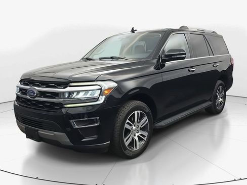 Used 2024 Ford Expedition Limited image 5