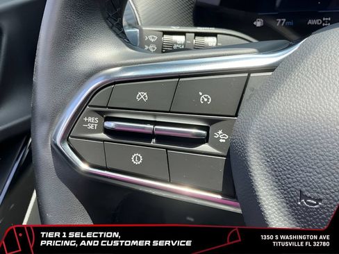 Used 2025 Chevrolet Equinox LT AWD/4WD image 28