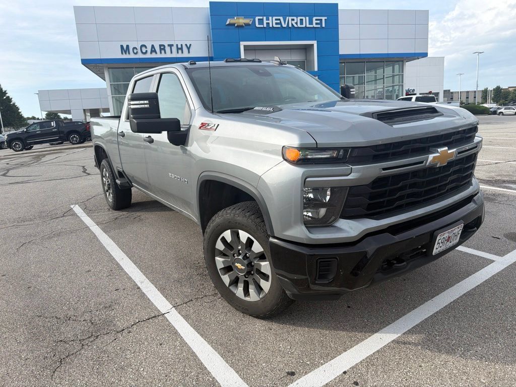 Used 2024 Chevrolet Silverado 2500 Custom w/ Custom Value Package AWD/4WD image 2