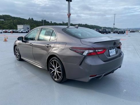 Certified 2024 Toyota Camry SE AWD/4WD image 10
