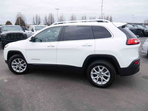 Used 2018 Jeep Cherokee Latitude Plus image 15
