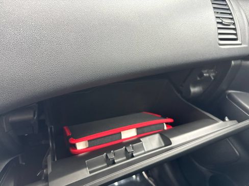 Used 2022 Mitsubishi Outlander Sport ES FWD image 32