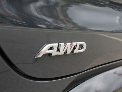 Certified 2026 Toyota Corolla SE AWD/4WD image 5