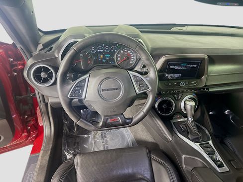 Used 2016 Chevrolet Camaro SS image 17