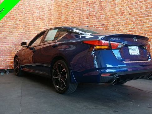 Certified 2023 Nissan Altima 2.5 SR w/ SR Premium Package image 5