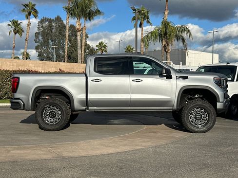 New 2025 GMC Sierra 1500 Elevation w/ Preferred Package image 3