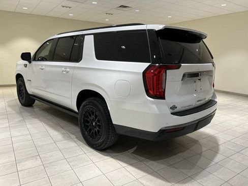 Used 2023 GMC Yukon XL AT4 AWD/4WD image 3