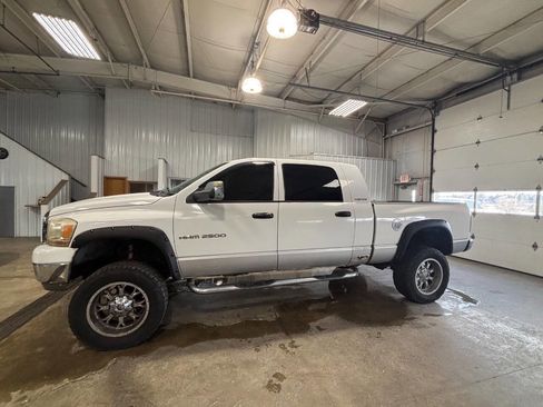Used 2006 Dodge Ram 2500 Truck SLT image 1