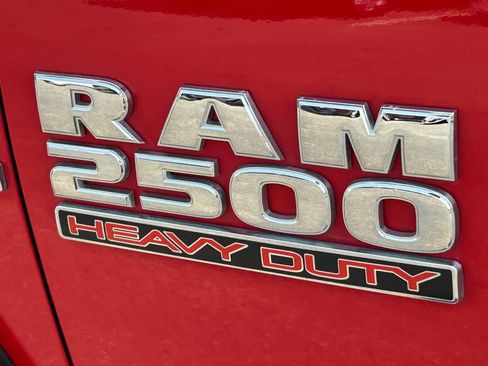 Used 2018 RAM 2500 Tradesman w/ Chrome Appearance Group AWD/4WD image 17