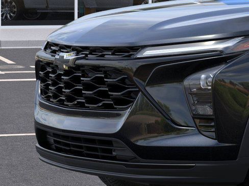 Used 2026 Chevrolet Trax LT w/ Driver Confidence Package FWD image 13