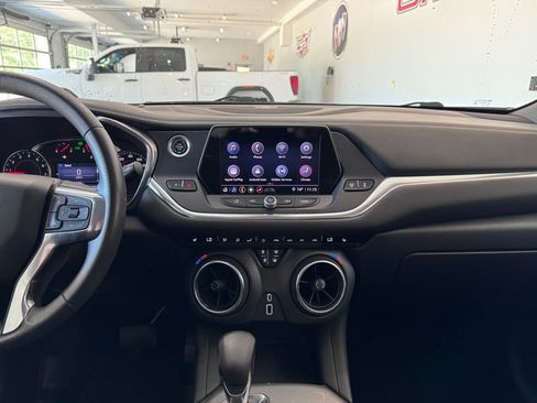 Certified 2021 Chevrolet Blazer LT AWD/4WD image 17