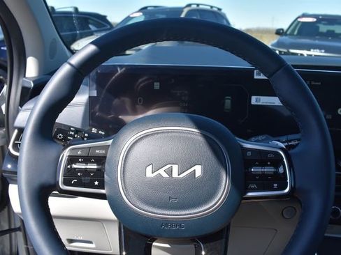 New 2026 Kia Carnival SX Prestige image 36