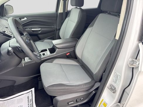 Used 2017 Ford Escape SE FWD image 17