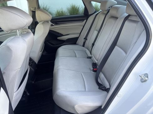 Used 2020 Honda Accord EX image 12