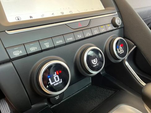 Used 2020 Jaguar E-PACE AWD/4WD image 58