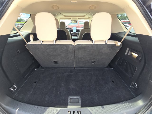Certified 2023 Ford Explorer Limited w/ Limited Technology Package RWD image 16