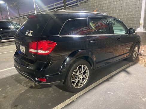 Used 2016 Dodge Journey R/T image 3
