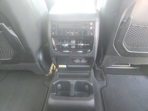 Used 2021 Jeep Grand Cherokee L Limited AWD/4WD image 27