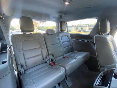 Used 2020 Lincoln Navigator L Reserve image 27
