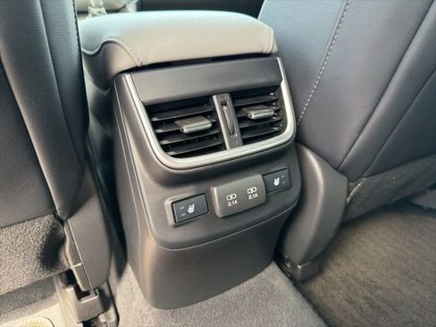 Used 2022 Subaru Outback Limited AWD/4WD image 26