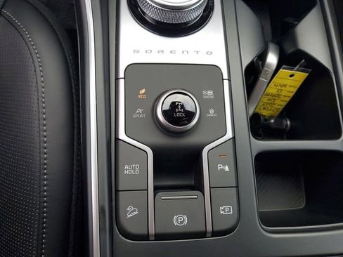 New 2025 Kia Sorento EX image 21