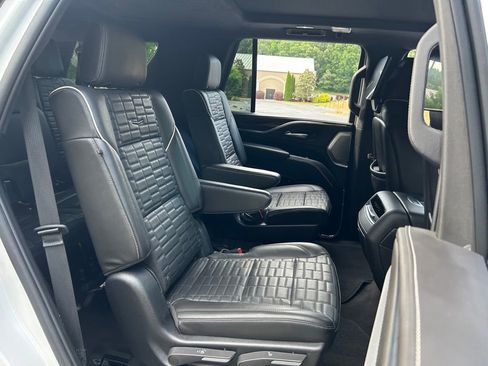 Used 2023 Cadillac Escalade Sport Platinum w/ Heavy-Duty Trailer Package AWD/4WD image 50