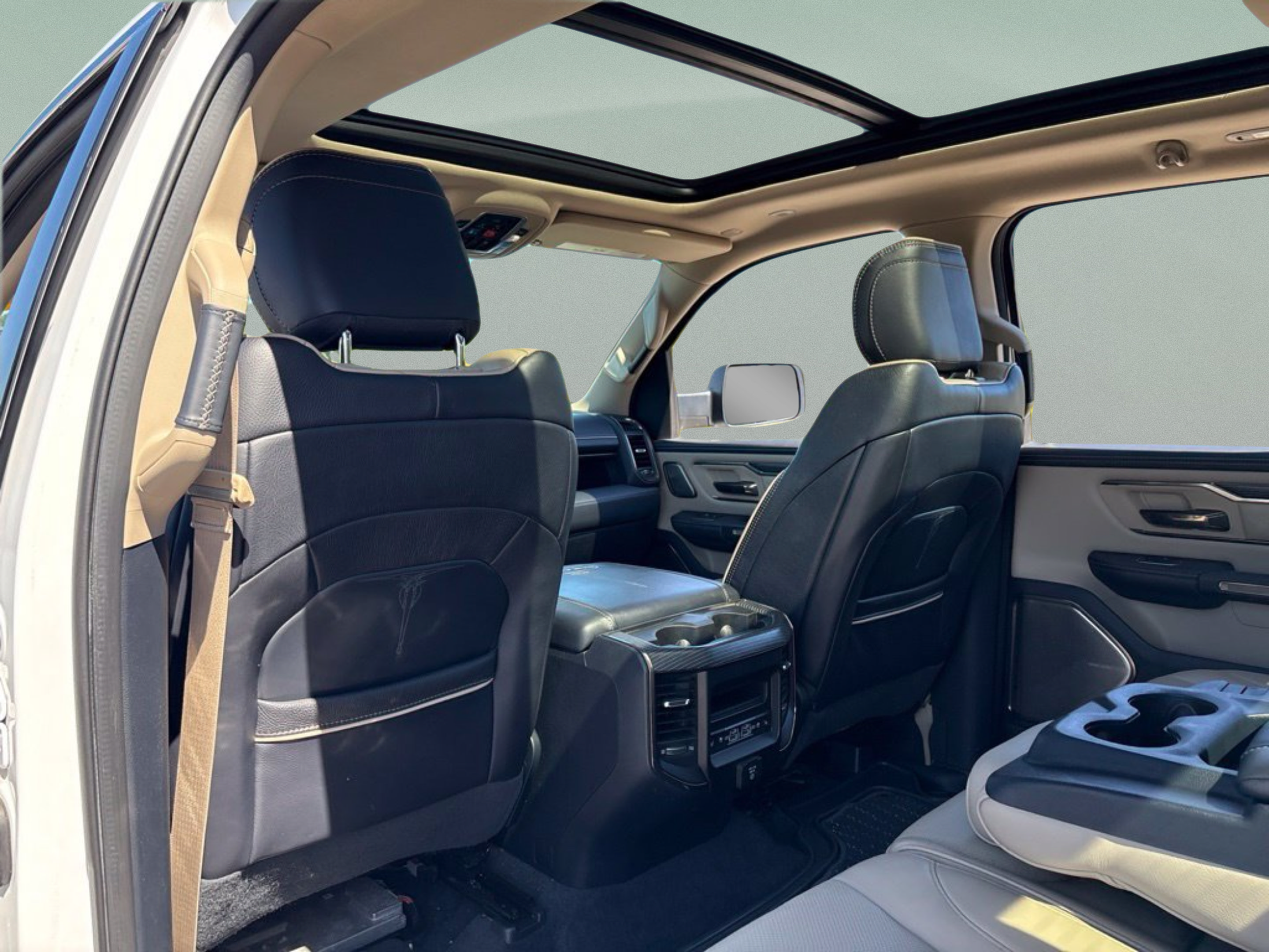 Used 2021 RAM 1500 Limited AWD/4WD image 28