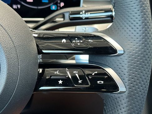 New 2025 Mercedes-Benz C 300 4MATIC Sedan image 28