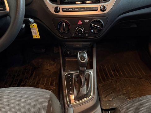 Used 2021 Hyundai Accent SE image 13