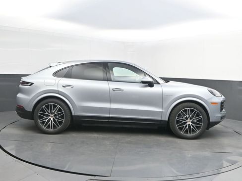 New 2026 Porsche Cayenne E-Hybrid Coupe image 8