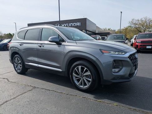 Used 2019 Hyundai Santa Fe Limited FWD image 2