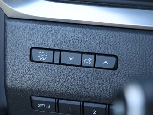 Used 2024 Lexus GX 550 w/ Accessory Package (2T) AWD/4WD image 15