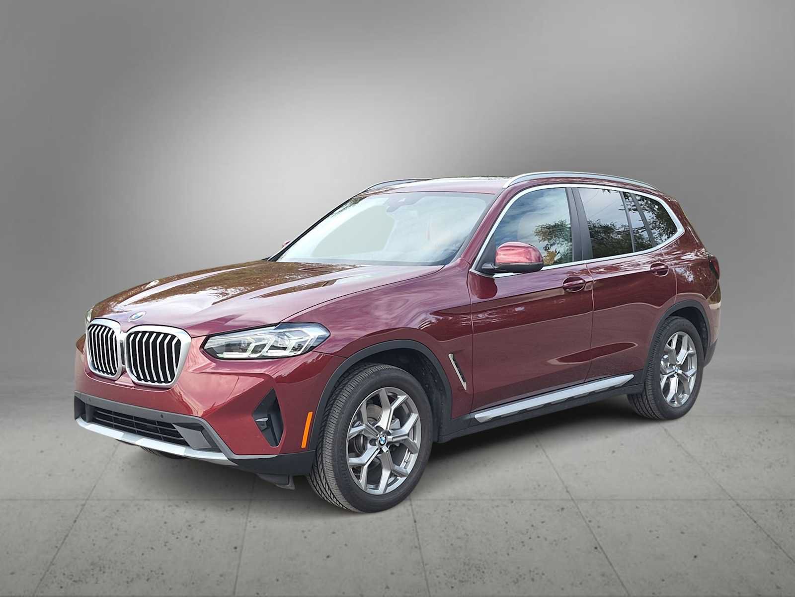 Used 2024 BMW X3 xDrive30i w/ Premium Package AWD/4WD image 4