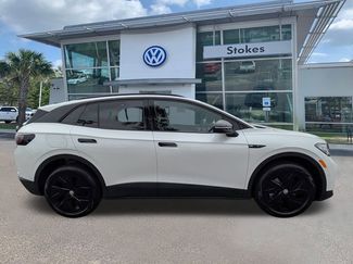 New 2025 Volkswagen ID.4 Pro S video 3