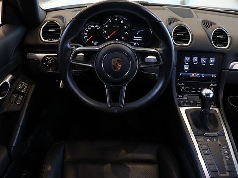 Used 2021 Porsche 718 Cayman image 39