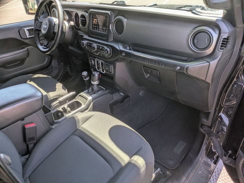 Used 2022 Jeep Wrangler Unlimited Sport AWD/4WD image 24