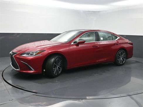 Used 2024 Lexus ES 350 w/ Premium Package image 24