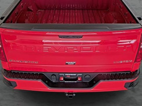 New 2026 Chevrolet Silverado 1500 Custom RWD image 12