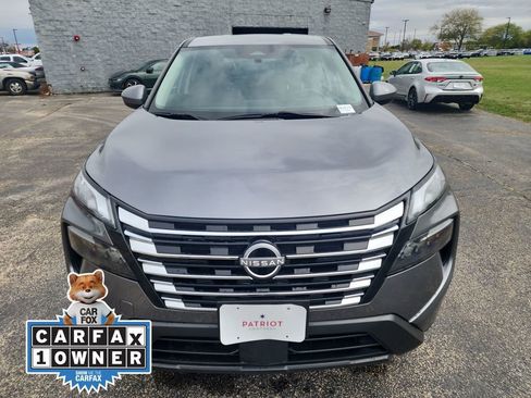 Used 2024 Nissan Rogue SV image 10