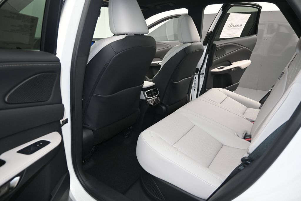 New 2026 Lexus RX 350 w/ Convenience Package AWD/4WD image 13