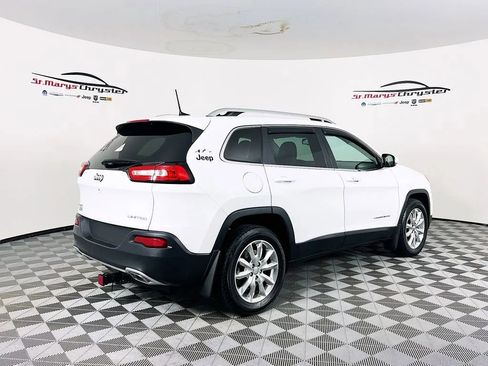 Used 2017 Jeep Cherokee Limited AWD/4WD image 8